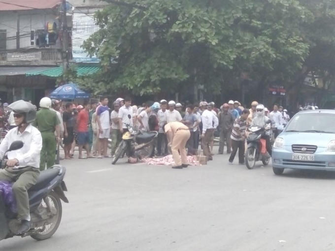 Hiện trường vụ tai nạn thương tâm.