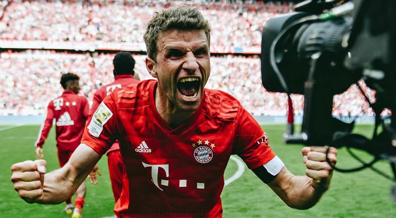  Muller đã có 1 mùa giải thành công với vai trò chân chuyền.