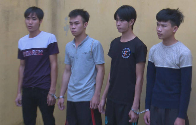 Nhóm đối tượng bị tạm giữ.