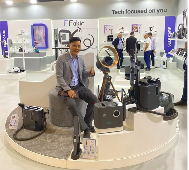 ULTTY BB được ghi nhận bởi cộng đồng công nghệ quốc tế nhờ thiết kế và trải nghiệm khác biệt.