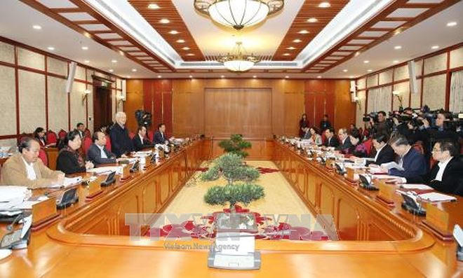 T&ocirc;̉ng Bí thư: 'Kh&ocirc;ng phải cứ đi lu&acirc;n chuyển l&agrave; để l&ecirc;n cao hơn'