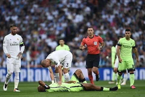 To&agrave;n cảnh Real Madrid - Man City: Kền kền bay tới Milan