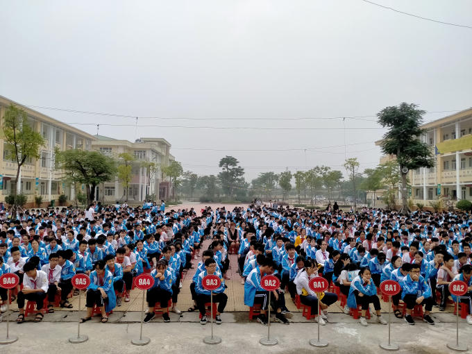 Toàn cảnh buổi tuyên truyền luật An toàn Giao thông (Ảnh Mạnh Hùng)