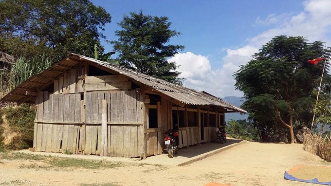 Trường học của các em bản Hạ Sơn.