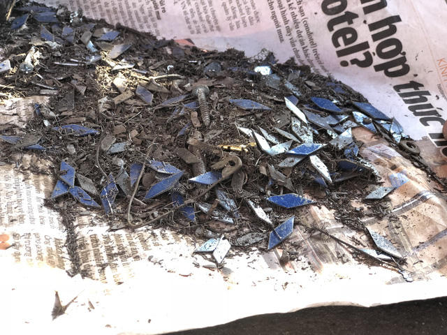 Các loại đinh hình ách rô còn rất mới mà ông C. thu gom được