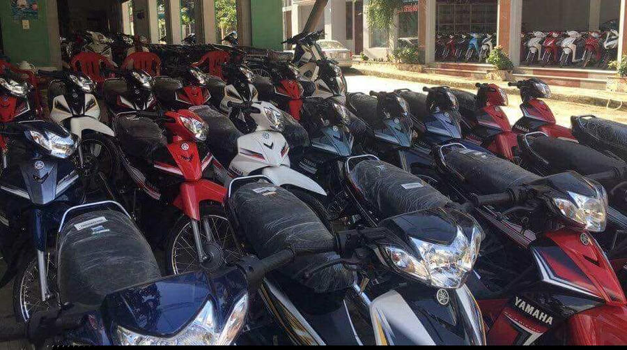 Giá xe máy Honda giảm chạm đáy, Yamaha ổn định