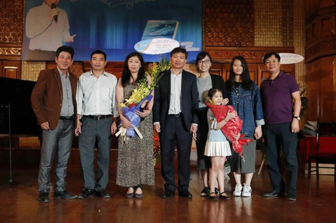 Tạ Thăng Hùng và những “Khúc nhạc đầu” đầy ngọt ngào, xao xuyến