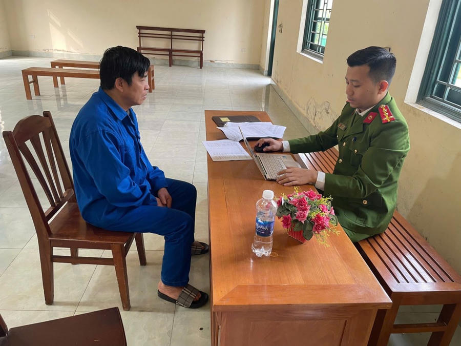 Bị can Đại Văn Vân tại cơ quan Công an.