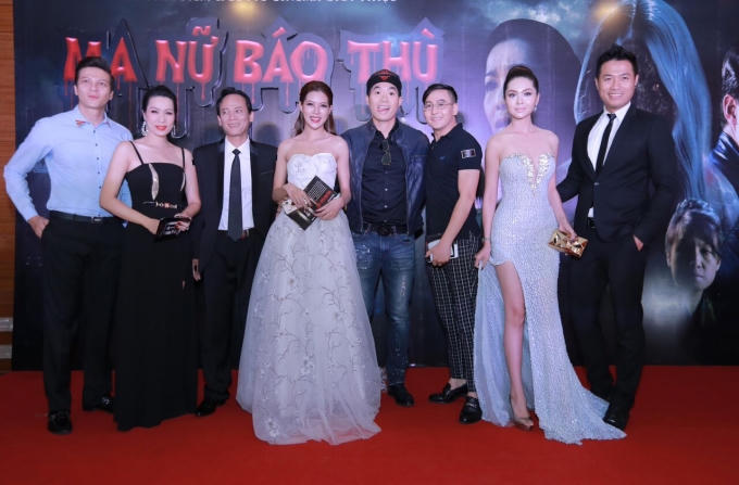 Đoàn phim "Ma nữ báo thù".