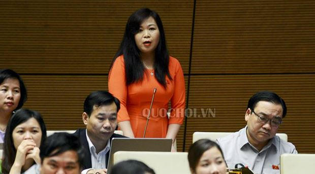 ĐB Vũ Thị Lưu Mai (Hà Nội) phát biểu.