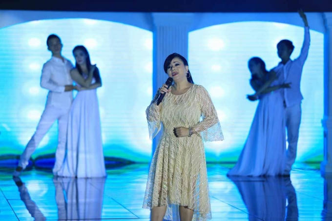 Ngọc Ánh với Ảo ảnh.