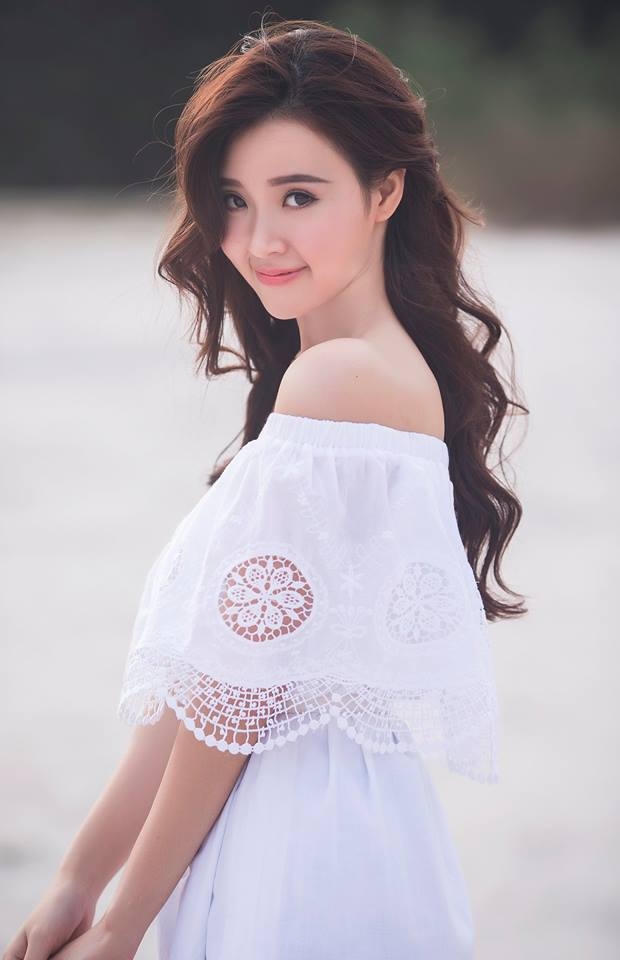 Đốn tim với những khoảnh khắc đẹp tựa công chúa của Midu