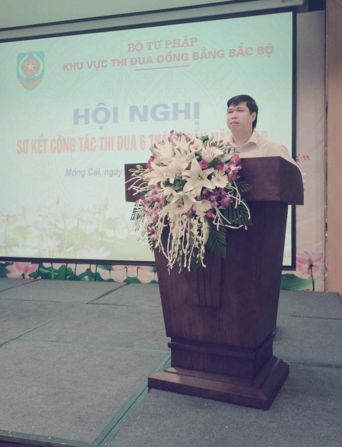 Ông Phùng Huy Thuận, Vụ phó Vụ thi đua khen thưởng phát biểu.