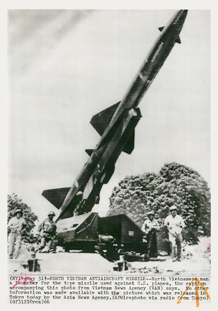 cuc hiem anh tran dia phong khong viet nam qua anh do tham cua khong quan my hinh anh 11