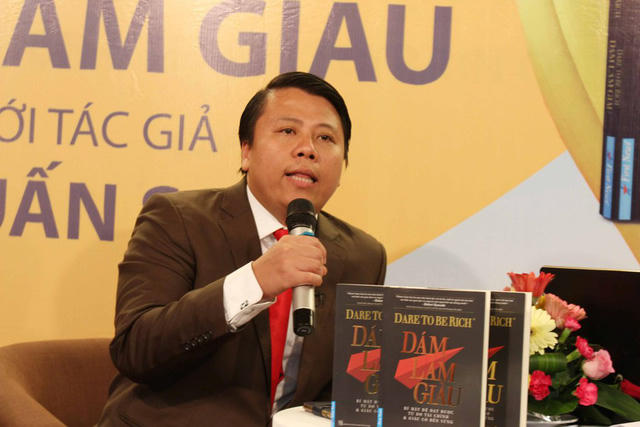 Chân dung tác giả Phạm Tuấn Sơn và cuốn sách mới ra mắt của ông