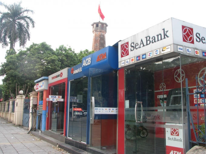 Theo quy hoạch, các hàng rào, công trình tạm cũng được dỡ bỏ nhằm tạo không gian mở.