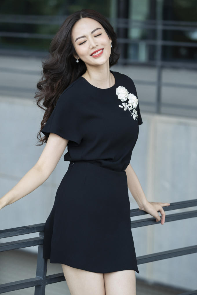 Hoa hậu Thu Thủy: &ldquo;Phụ nữ đẹp nhất khi họ bước v&agrave;o tuổi 40&rdquo;