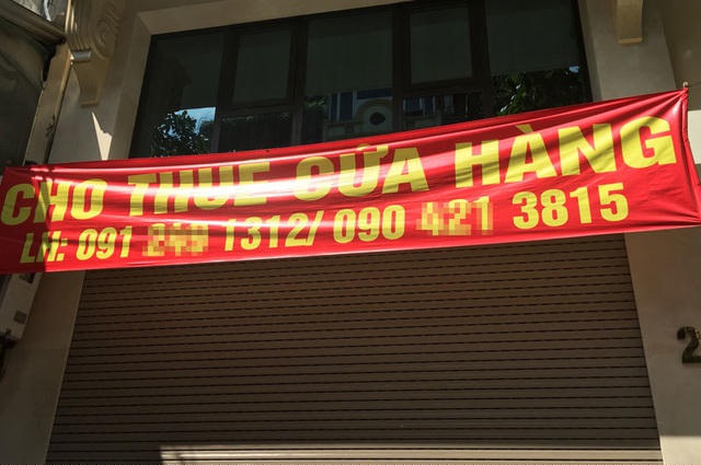 Treo biển cho thuê, nhà giàu quyết không giảm giá