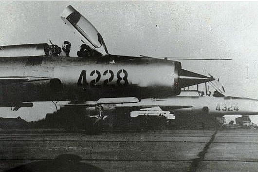 Phi c&ocirc;ng trẻ VN 250 giờ bay 'hạ đo v&aacute;n' phi c&ocirc;ng Mỹ 7.300 giờ bay