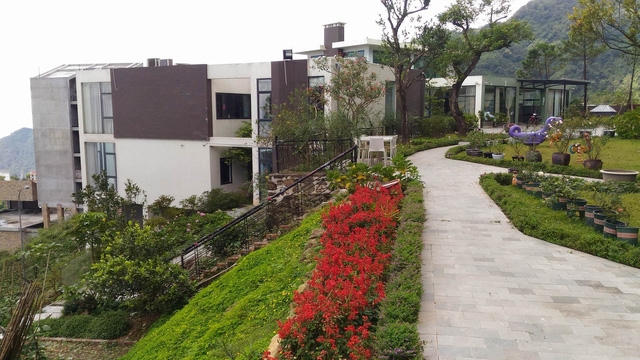 Biệt thự đứng tên sở hữu Công ty TNHH Mai Phương do ông Trịnh Xuân Giới, bố đẻ ông Trịnh Xuân Thanh làm Chủ tịch bị yêu cầu ngừng giao dịch sau khi ông Thanh bỏ trốn