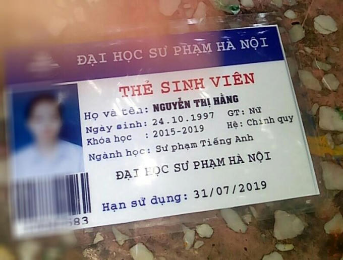 Hai SV Học viện Báo chí đứng tên trong bài viết này “lắc mình một cái” là có “Thẻ sinh viên” sư phạm ngay!