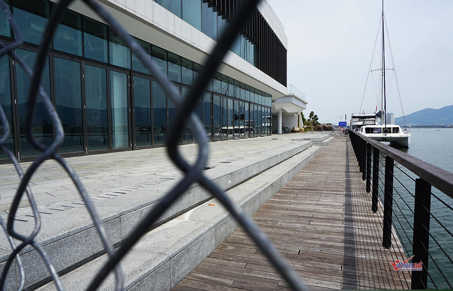 Tháng 9/2018, Ban cán sự Đảng UBND TP Đà Nẵng có văn bản báo cáo Thường trực Thành uỷ về việc thu hồi dự án công trình nhà hàng và bến du thuyền này. Theo đó, Sở Xây dựng đã thống nhất phương án đề xuất của đơn vị tư vấn về việc giữ lại bến du thuyền để chuyển đổi công năng thành Trung tâm thông tin du lịch. Kinh phí để thu hồi dự án là 100 tỷ đồng