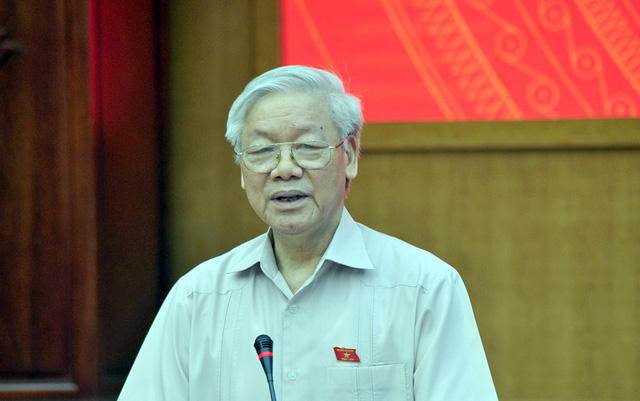 Tổng Bí thư Nguyễn Phú Trọng tiếp xúc cử tri trước kỳ họp thứ tư, Quốc hội khóa XIV.
