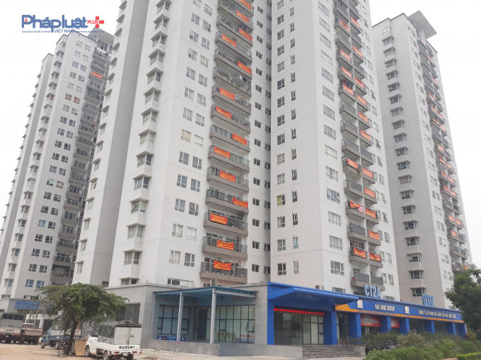 Các cư dân đã nhiều lần làm Đơn kiến nghị Chủ đầu tư. Tuy nhiên, cho đến nay chủ đầu vẫn chưa tổ chức Hội nghị chung cư lần đầu để tiến tới thành lập Ban Quản trị Nhà chung cư.