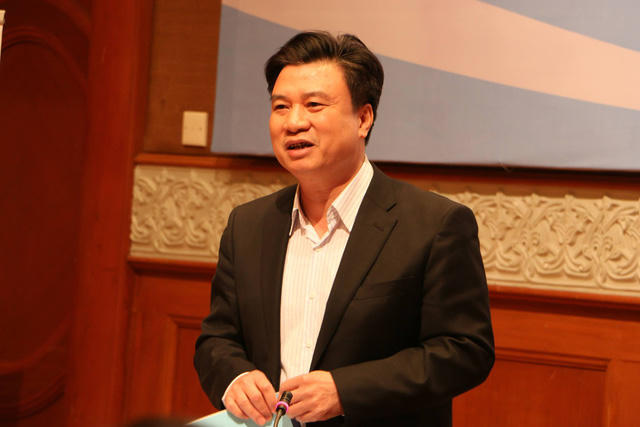 Thứ trưởng Bộ GD&amp;ĐT tại Hội nghị.