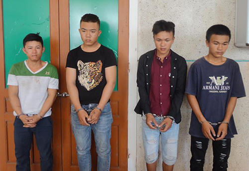 Bốn nghi can tại cơ quan điều tra. Ảnh: Đ.H