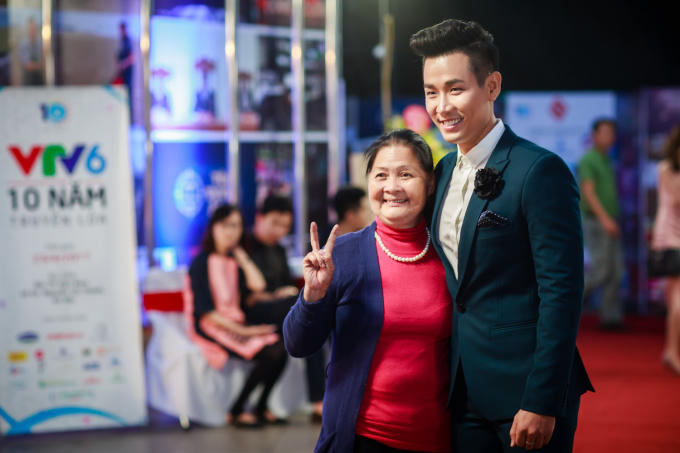 Diễm Quỳnh hội ngộ Nguyên Khang sau thời gian nghỉ sinh