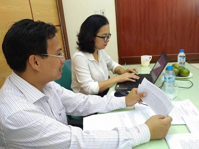 Rất nhiều bạn đọc quan tâm đến công tác hoà giải ở cơ sở đã gửi câu hỏi về toà soạn từ sớm.