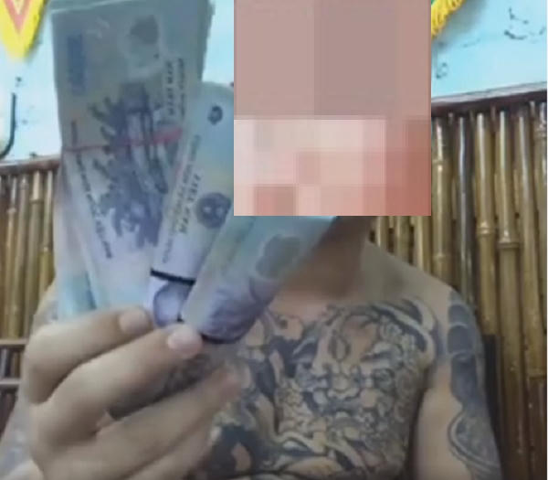 D.M.T quay clip hứa thưởng nóng 30 triệu cho ai chỉ điểm được 1 người mà y đang cần tìm.