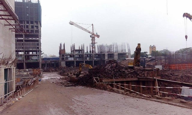 Công trường Eco Green City dường như im ắng hơn sau những sự đe dọa.