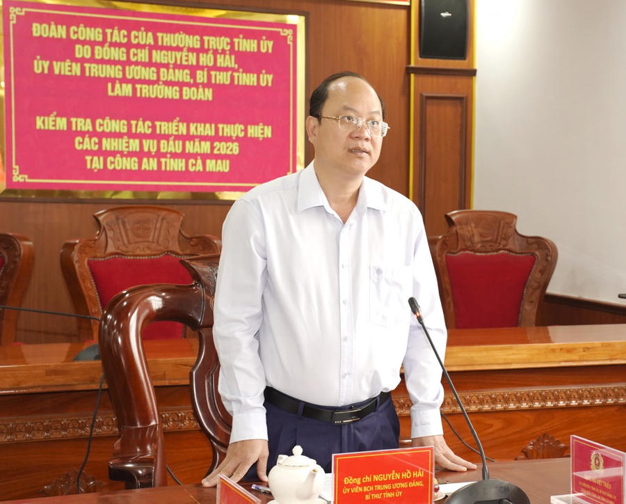 Ông Nguyễn Hồ Hải - Bí thư Tỉnh ủy, phát biểu chỉ đạo tại buổi làm việc với Công an tỉnh Cà Mau.