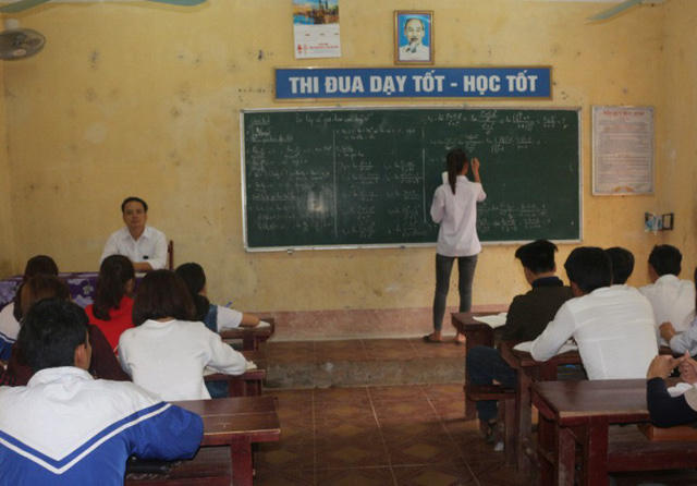 C&aacute;c trường THPT tr&ecirc;n địa b&agrave;n tỉnh Thanh H&oacute;a đang t&iacute;ch cực &ocirc;n thi kiến thức cho học sinh lớp 12 chuẩn bị bước v&agrave;o kỳ thi.