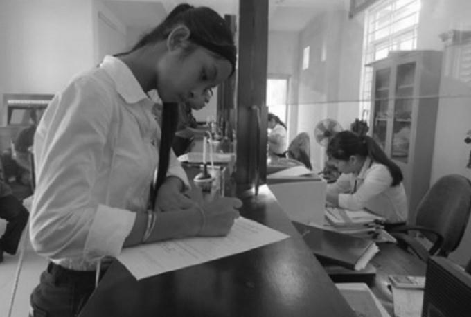 Hải làm thủ tục cấp lại GKS ở Phòng Tư pháp huyện Phú Vang.
