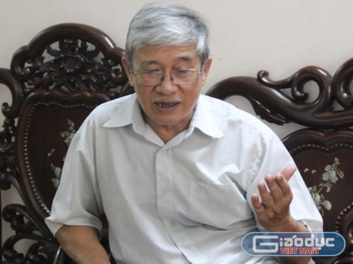 Nhà giáo ưu tú Vũ Thế Khôi (Ảnh: Thùy Linh).