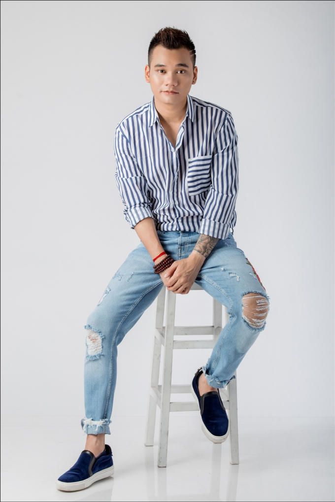 Khắc Việt mới tung bộ ảnh đẹp h&uacute;t hồn trước ng&agrave;y lưu diễn &ldquo;xứ sở bạch dương&rdquo;.