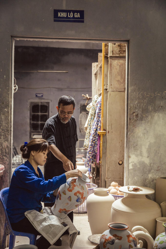 Ông hiện là phó chủ nhiệm câu lạc bộ Thư Pháp Hương Nam (Hà Nội).