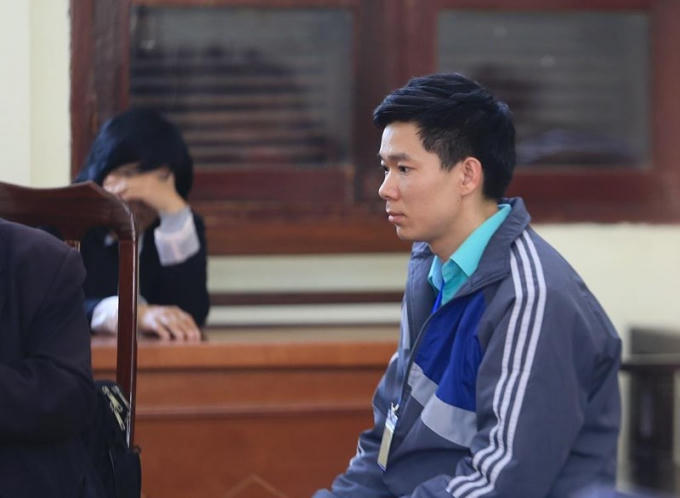 Hoàng Công Lương trong phiên tòa sơ thẩm.