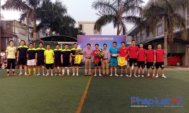 Đo&agrave;n thanh ni&ecirc;n Cục Ph&aacute;t thanh Truyền h&igrave;nh: Giao lưu b&oacute;ng đ&aacute; ch&agrave;o mừng c&aacute;c sự kiện lớn