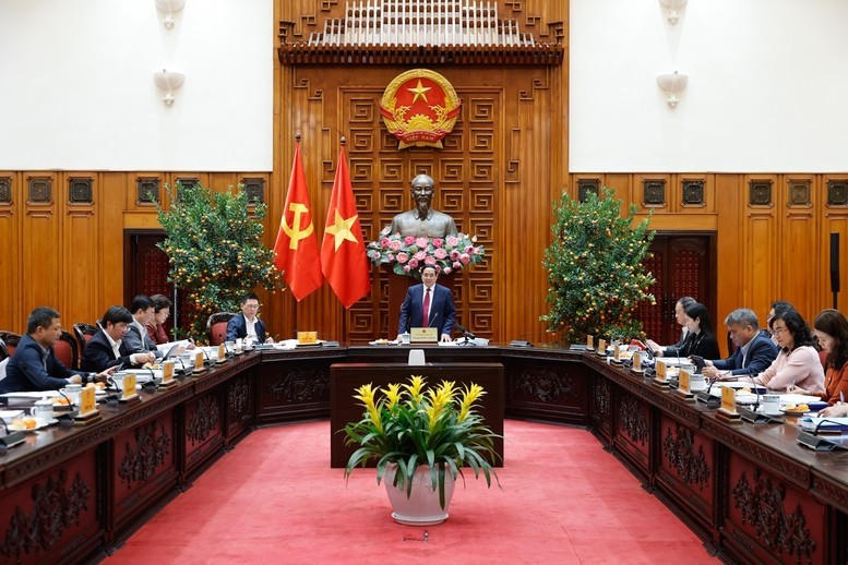 Thủ tướng cũng chỉ rõ một số tồn tại, hạn chế liên quan khuôn khổ pháp lý cần tiếp tục cải thiện; năng lực cung cấp dịch vụ của các tổ chức cung ứng dịch vụ. Ảnh: Nhật Bắc