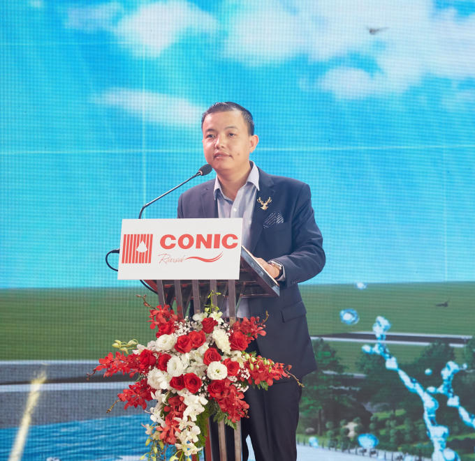 Ông Phan Văn Quỳnh - TGĐ, Công ty Cổ Phần Xây Dựng, Đầu Tư và Phát Triển Lĩnh Phong – Conic phát biểu khai mạc tại Lễ tri ân và bàn giao căn hộ dự án Conic Riverside