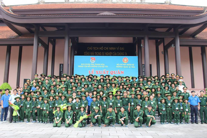 Lễ xuất quân Học kỳ quân đội 2017. Ảnh: Fb Học kỳ quân đội Thanh Hóa.