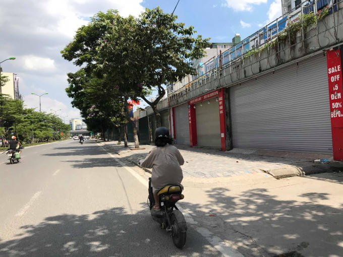 Các công trình vi phạm đã được UBND quận Cầu Giấy thông báo di dời.