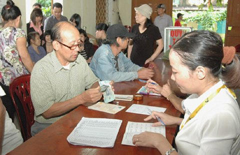 BHXH Việt Nam cho biết, không phải ai nghỉ hưu trước 1/1/2018 cũng đều có lợi. Ảnh minh họa.
