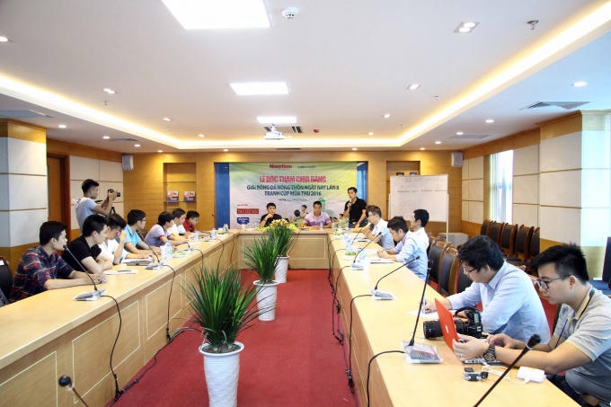 Buổi lễ bốc thăm giải đấu tranh Cúp mùa thu lần thứ 8.
