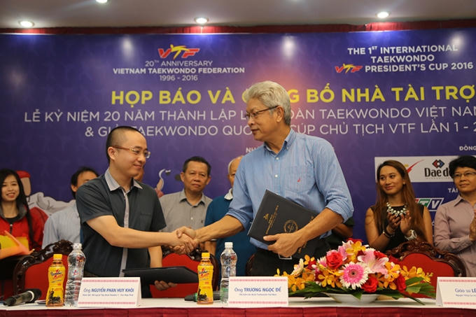 Tập đoàn Tân Hiệp Phát chính thức là nhà tài trợ chính cho chuỗi hoạt động kỷ niệm 20 năm thành lập liên đoàn Taekwondo Việt Nam.