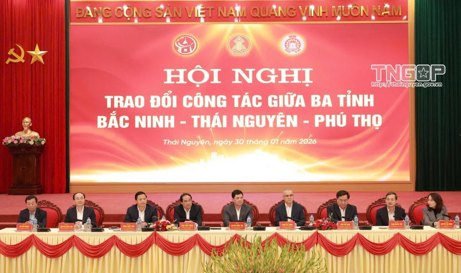 Thường trực 3 tỉnh Bắc Ninh - Thái Nguyên - Phú Thọ đồng chủ trì Hội nghị.